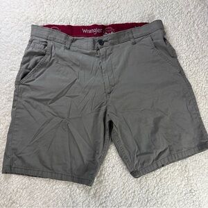 Wrangler Outdoor Men's Gray Casual Shorts Size 38